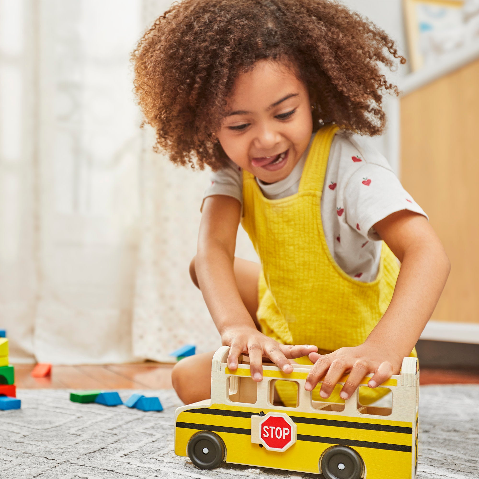 Melissa & Doug Wooden School Bus - Image 9