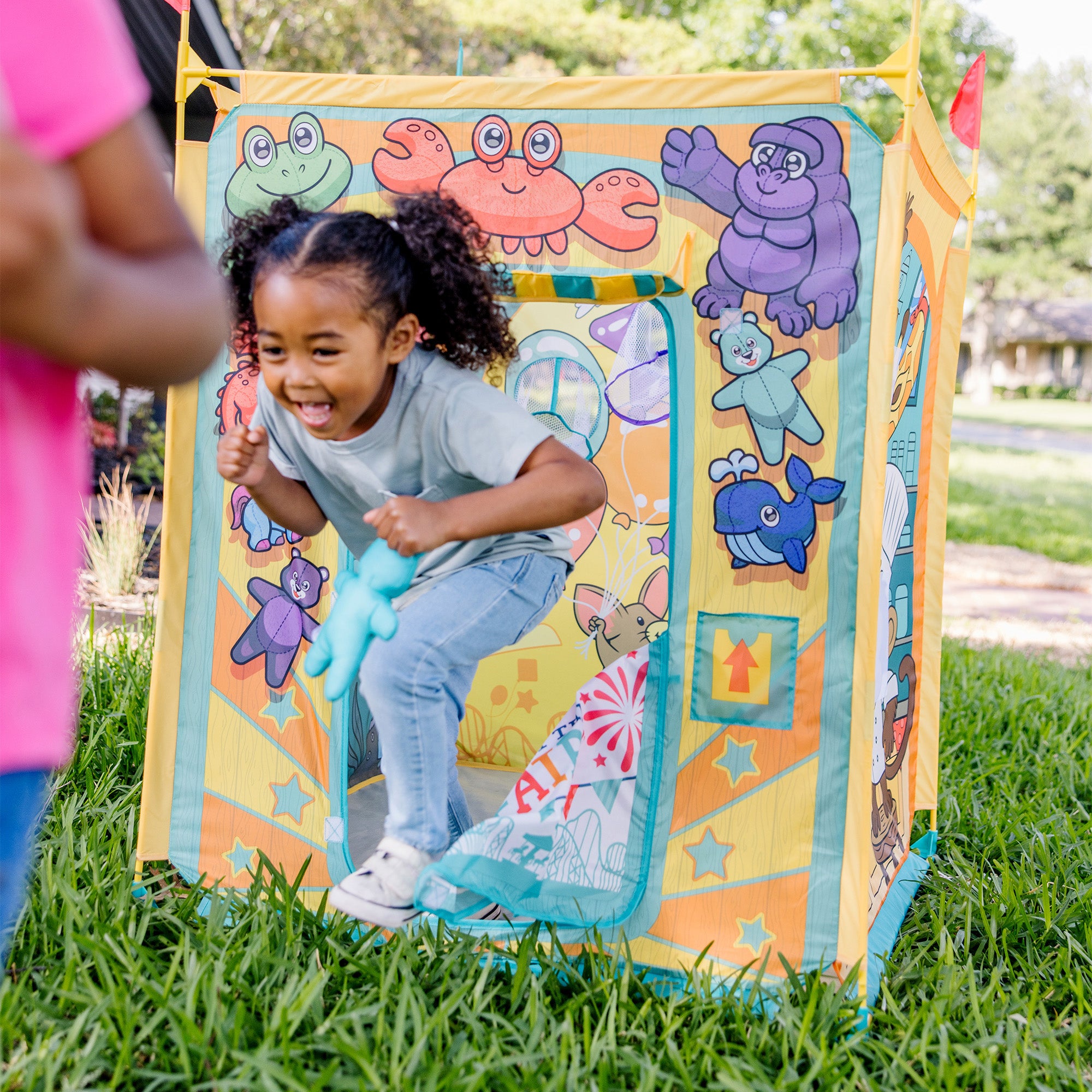 Melissa & Doug Fun at the Fair! Game Center Play Tent - Image 10