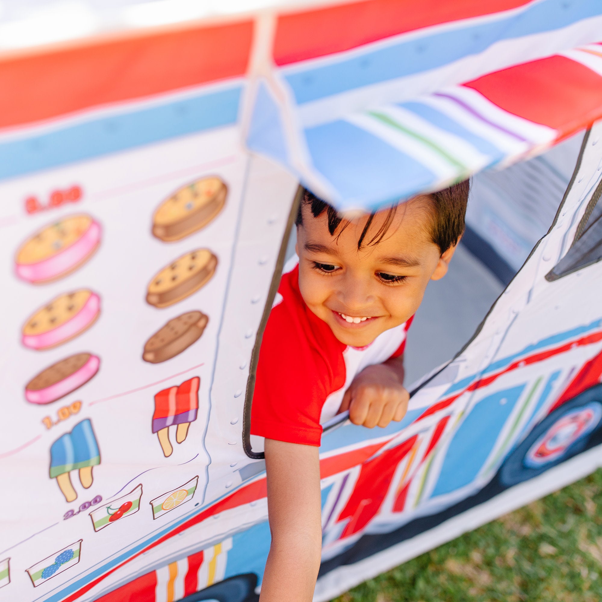 Melissa & Doug Food Truck Play Tent - Image 4