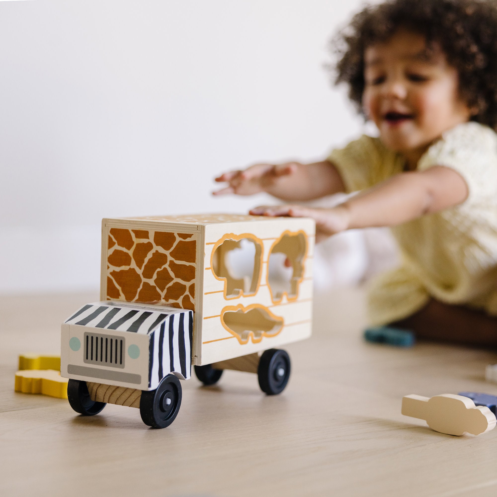 Melissa & Doug Animal Rescue Wooden Play Set - Image 2