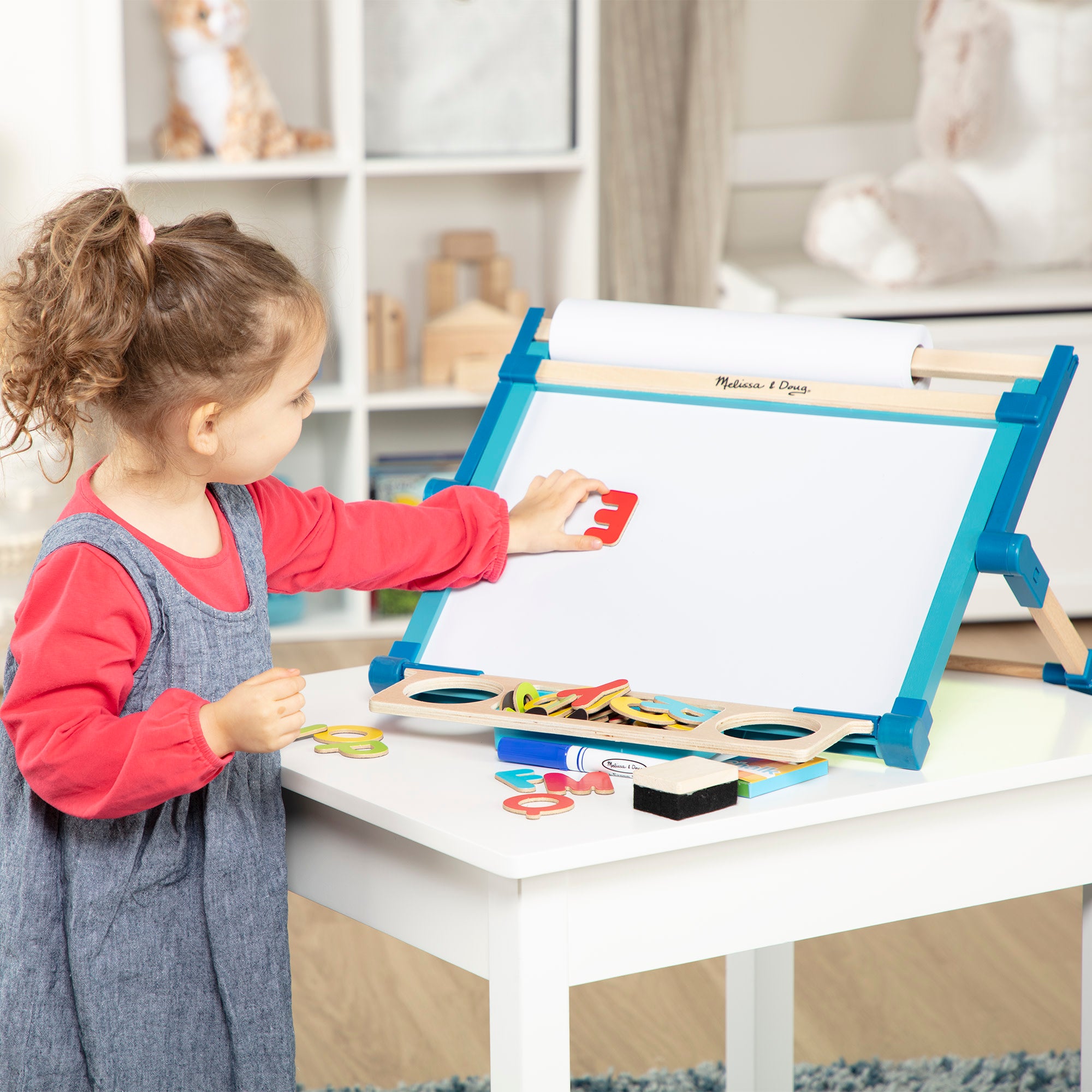 Melissa & Doug Double-Sided Magnetic Tabletop Easel - Image 2