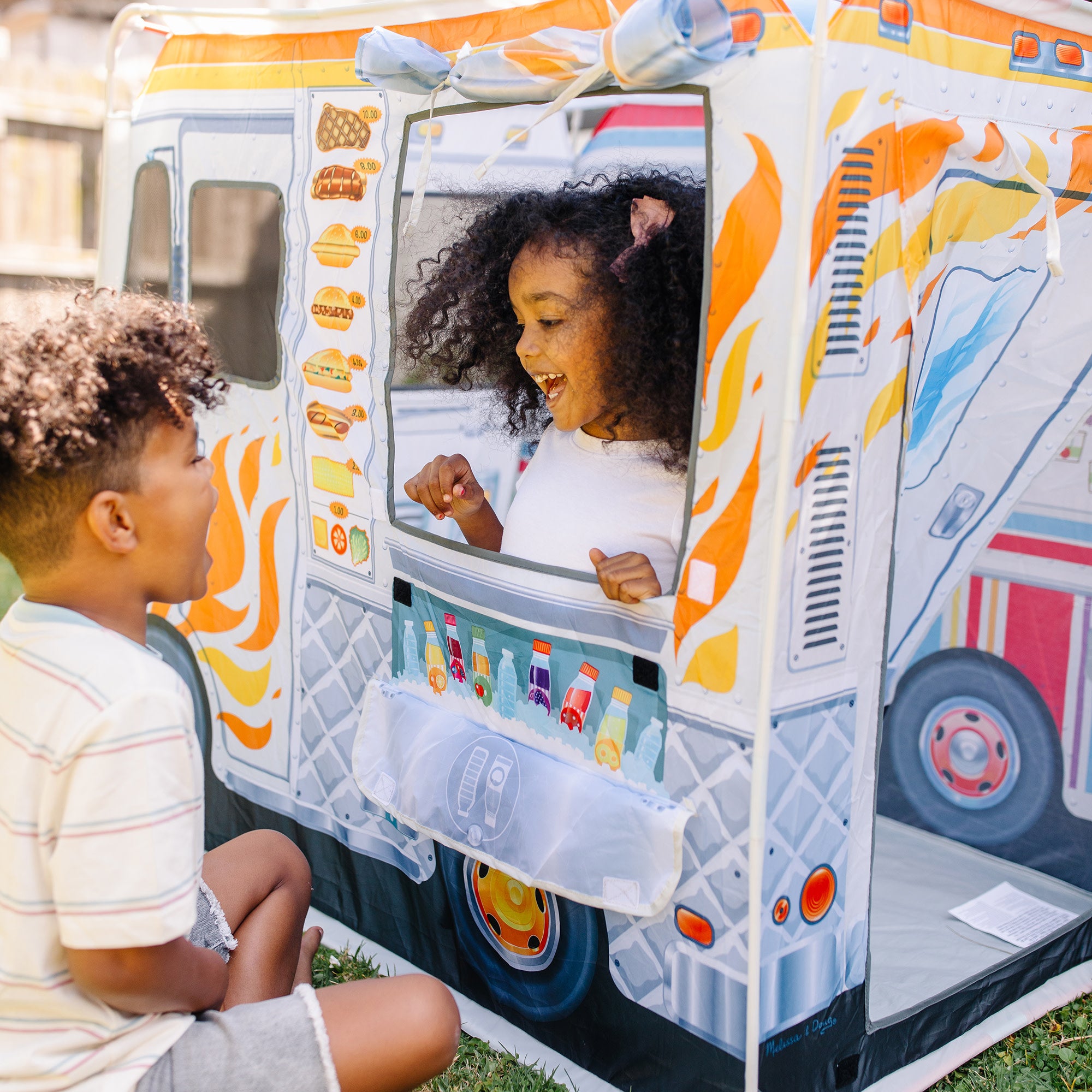 Melissa & Doug Food Truck Play Tent - Image 6