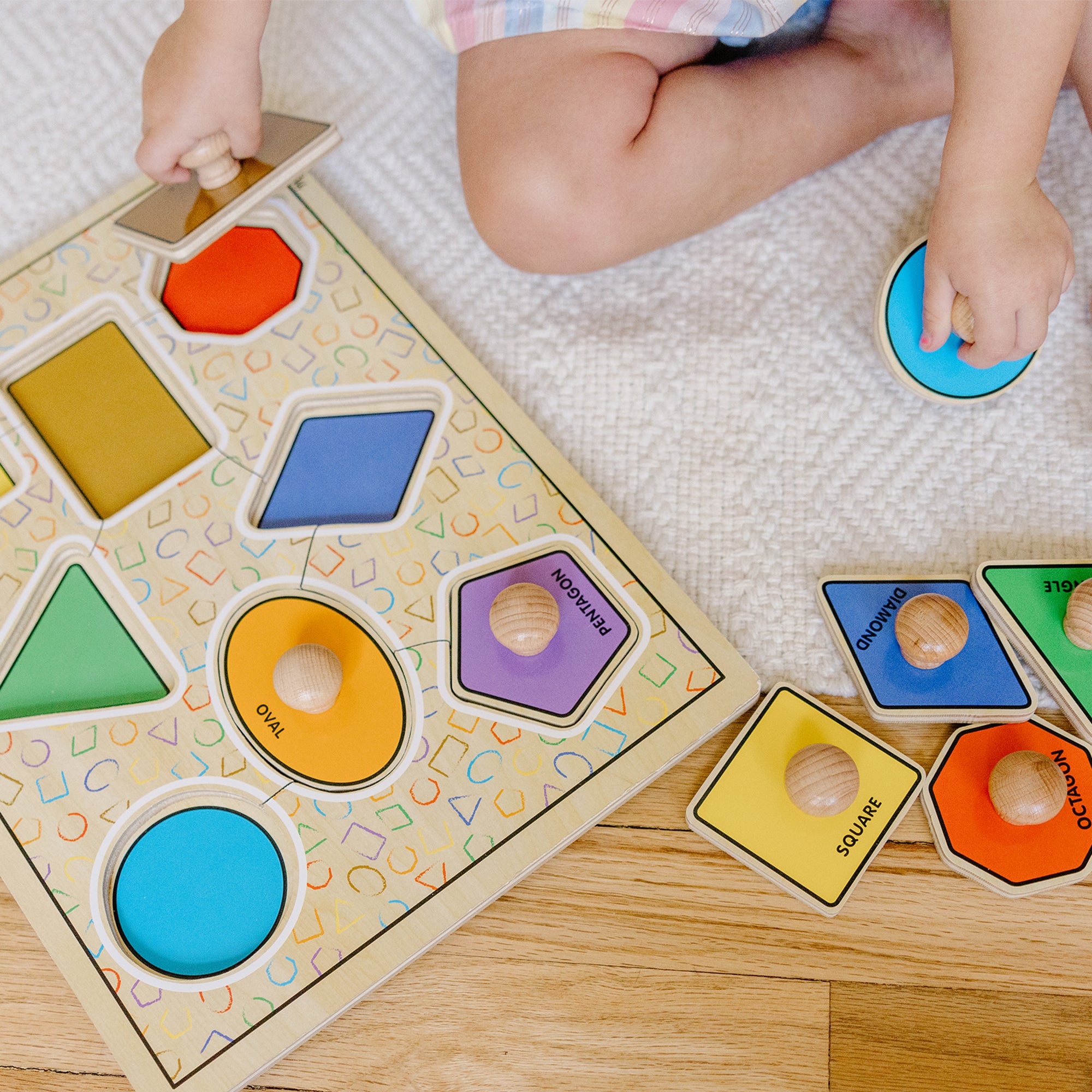 Melissa & Doug Geometric Shapes Deluxe Jumbo Peg Puzzle - 8 Pieces - Image 10