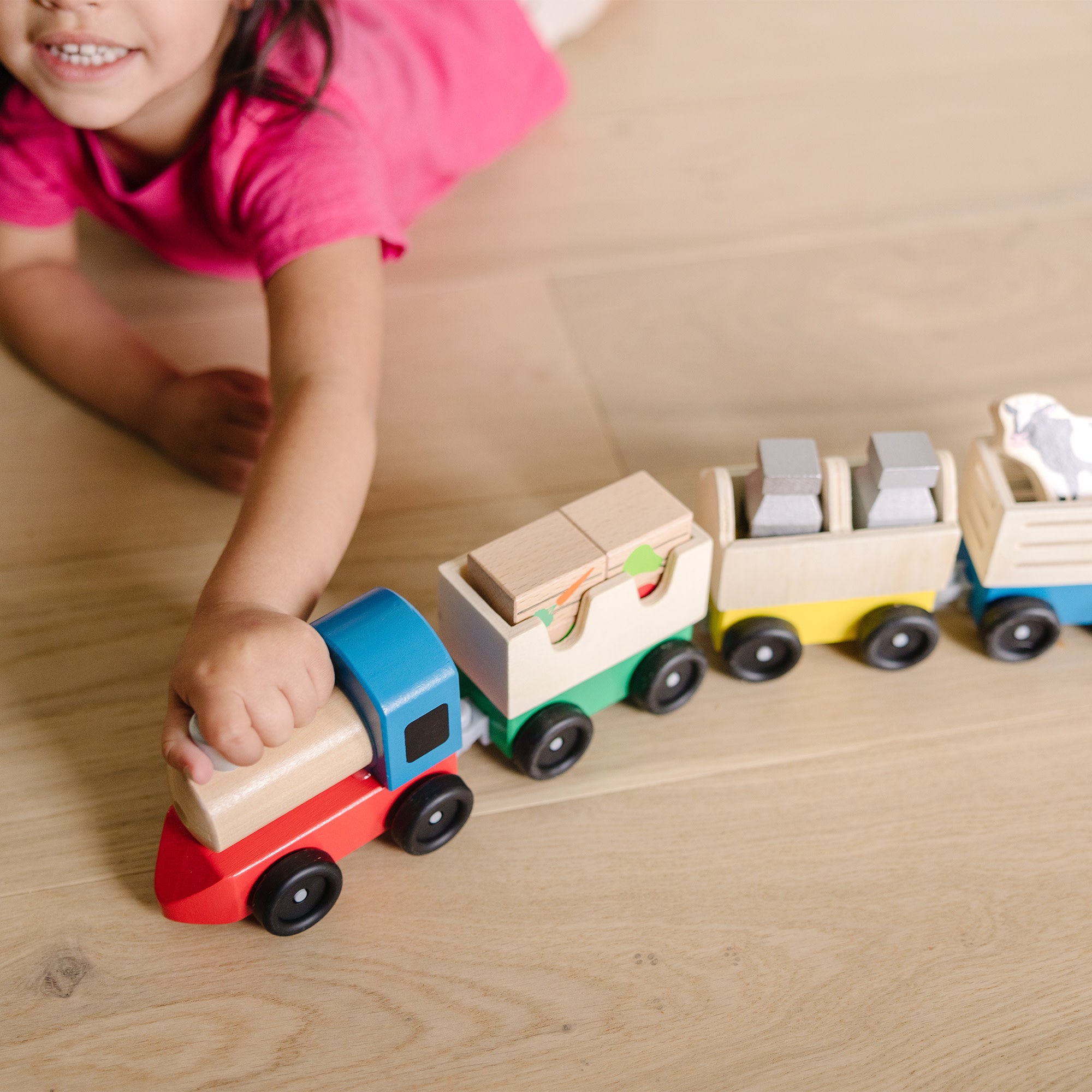 Melissa & Doug Wooden Farm Train - Image 3