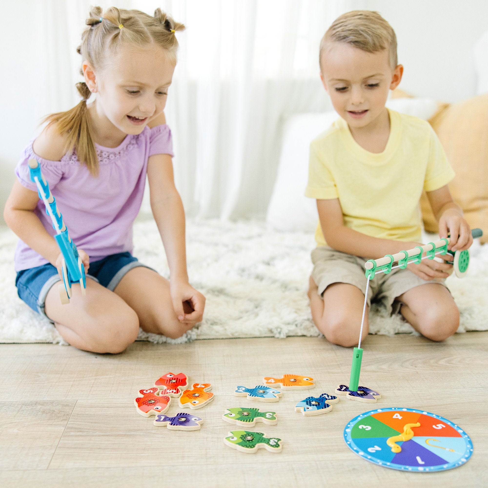 Melissa & Doug Catch & Count Fishing Game - Image 2