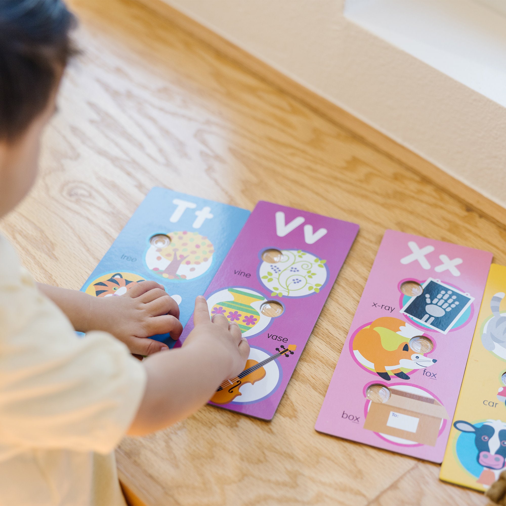 Melissa & Doug Poke-A-Dot Jumbo Alphabet Learning Cards - Image 2
