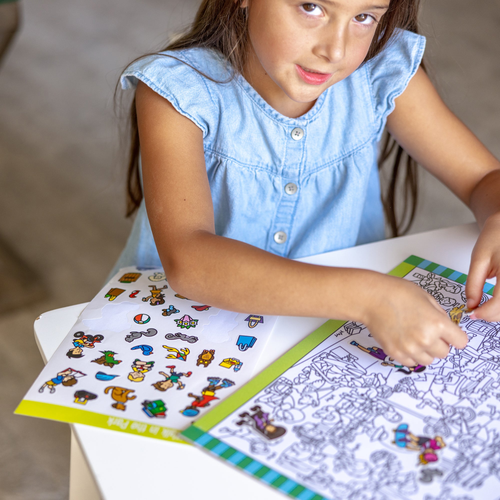 Melissa & Doug Seek & Find Sticker Pad ?C Around Town - Image 8